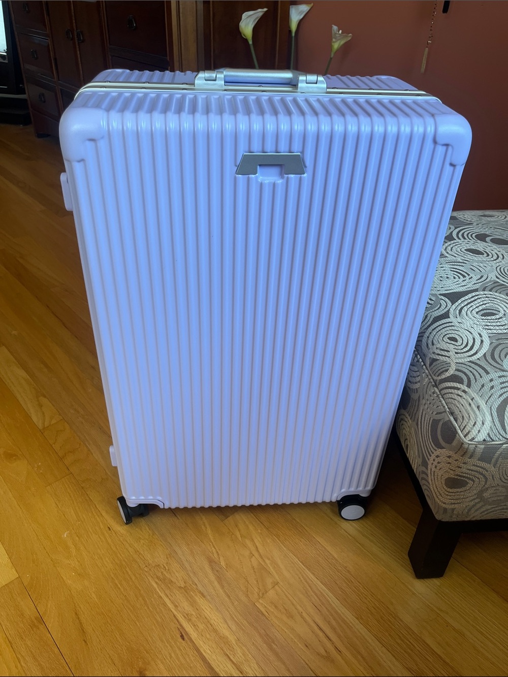 Ribbed Lavender Hard-Shell Spinner Luggage Nobl hooks to hang things